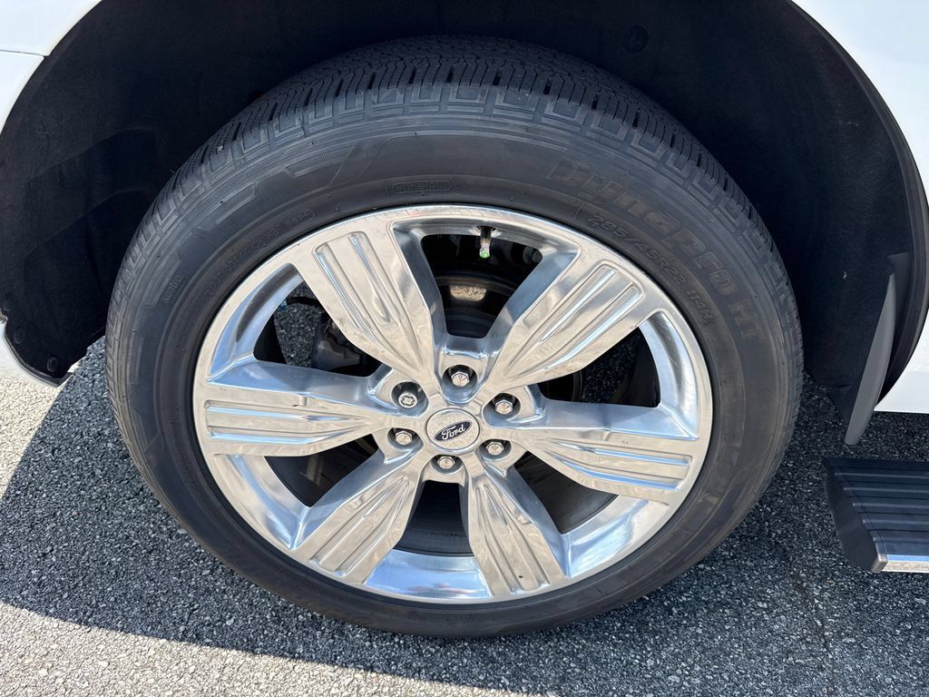 Used 2023 Ford Expedition Platinum RWD image 17