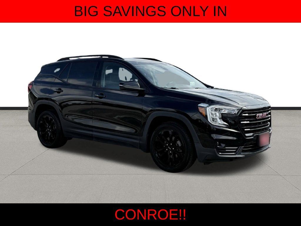 Used 2022 GMC Terrain SLT w/ Tech Package FWD image 3