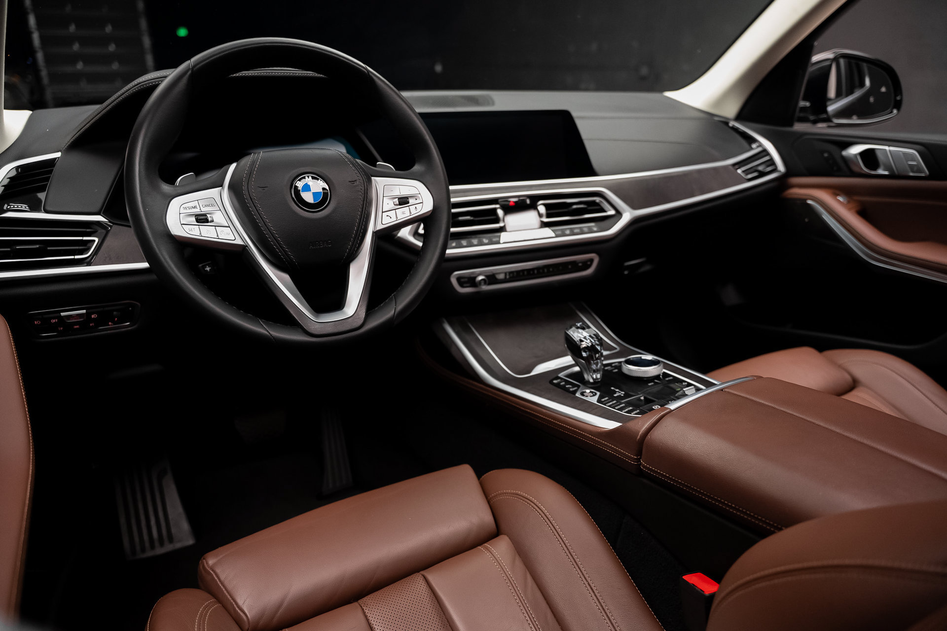 Used 2020 BMW X7 xDrive40i w/ Parking Assistance Package AWD/4WD image 2