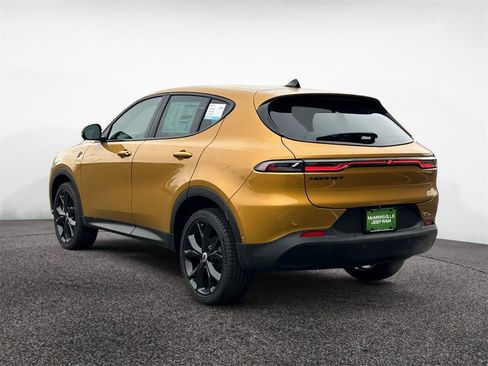New 2024 Dodge Hornet GT image 4
