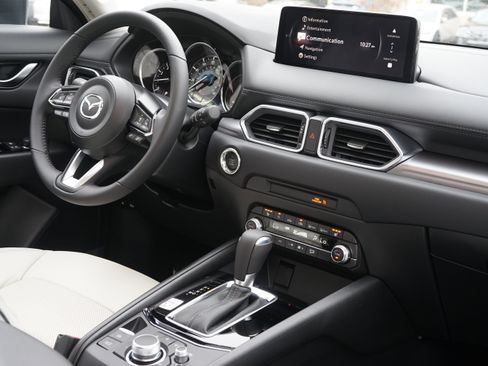 New 2025 MAZDA CX-5 AWD 2.5 S w/ Preferred Package image 9