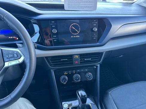 Certified 2023 Volkswagen Taos SE w/ Panoramic Sunroof Package image 23