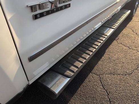 Used 2018 Chevrolet Silverado 1500 LTZ w/ Texas Edition RWD image 11