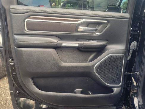 Used 2022 RAM 1500 Laramie AWD/4WD image 36
