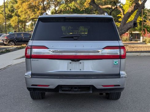 Used 2020 Lincoln Navigator L Reserve image 4