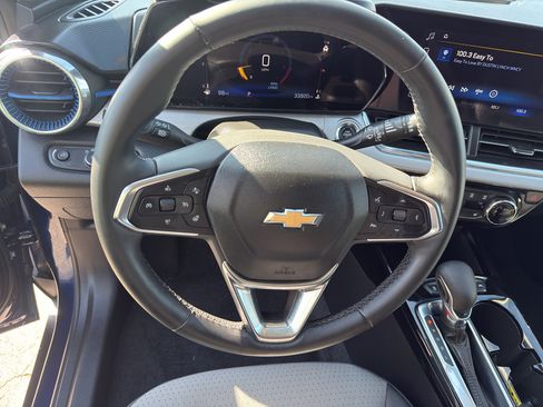 Certified 2024 Chevrolet Trax LT w/ Driver Confidence Package FWD image 16