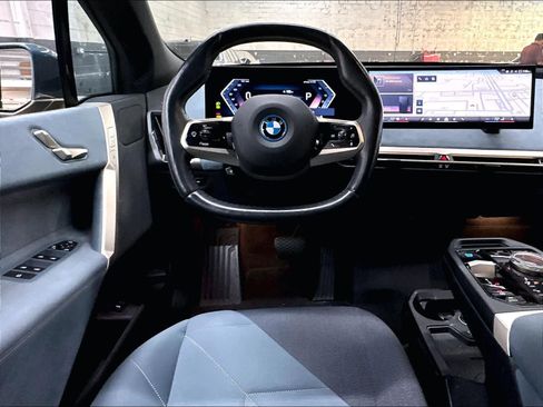 Used 2024 BMW iX xDrive50 w/ Sport Package AWD/4WD image 8