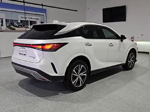 Used 2025 Lexus RX 350h w/ Accessory Package AWD/4WD image 8