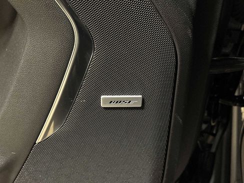 Used 2023 Chevrolet Suburban LT w/ Luxury Package image 30