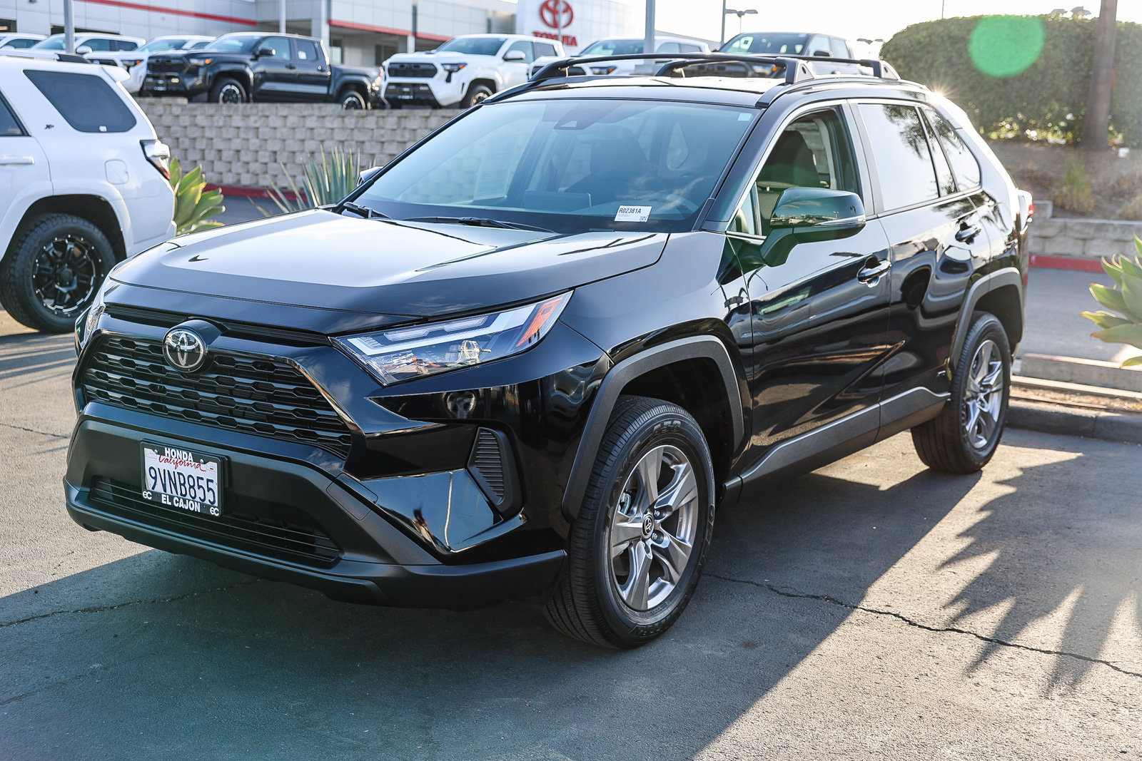 Used 2025 Toyota RAV4 LE AWD/4WD image 17