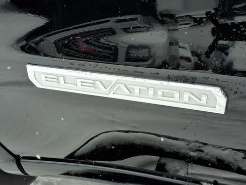 Used 2020 GMC Sierra 1500 Elevation image 9