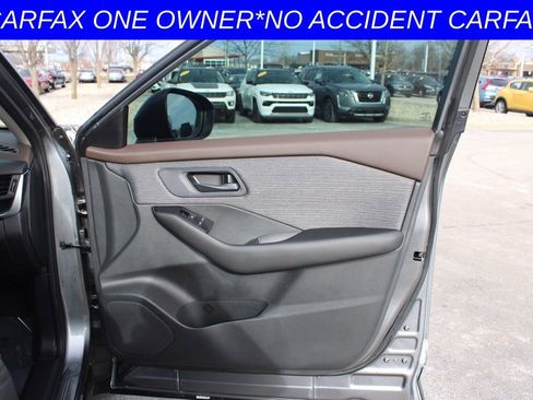 Used 2023 Nissan Rogue S image 20