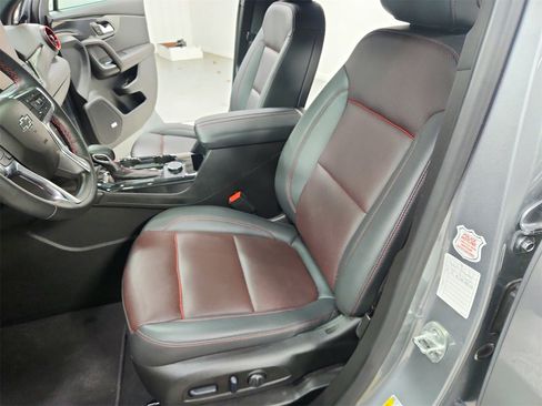 Used 2025 Chevrolet Blazer RS image 19