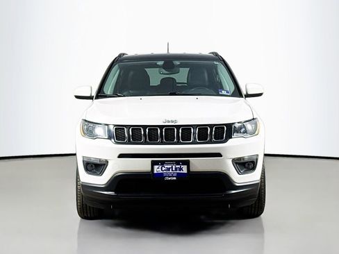Used 2019 Jeep Compass Latitude w/ Popular Equipment Group AWD/4WD image 2