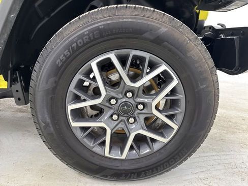 Used 2024 Jeep Wrangler Sahara image 28