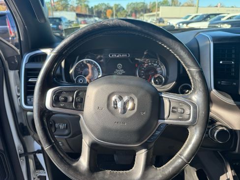 Used 2019 RAM 1500 Big Horn image 16