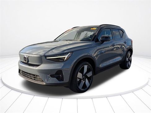 Used 2023 Volvo XC40 Recharge Ultimate image 15