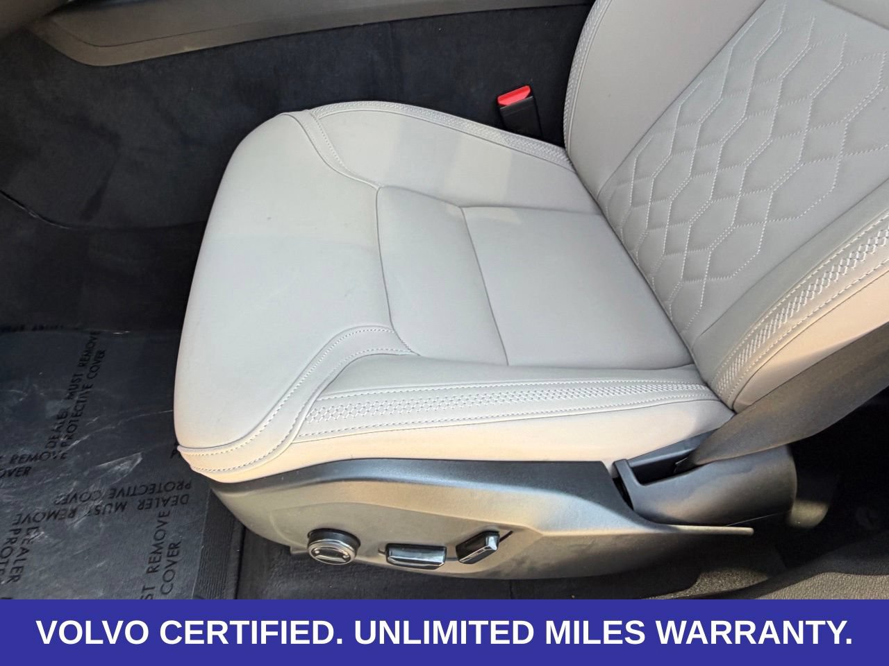 Certified 2026 Volvo XC60 B5 Plus AWD/4WD image 26