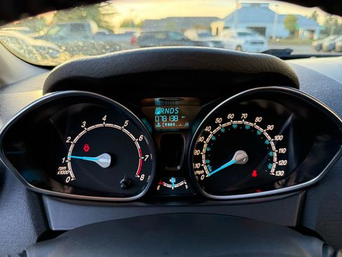 Used 2014 Ford Fiesta SE image 16