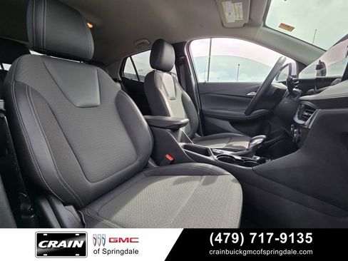 Used 2025 Buick Encore GX Preferred AWD/4WD image 28