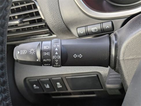 Used 2024 Mitsubishi Eclipse Cross SE image 32