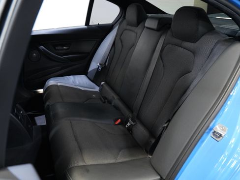 Used 2018 BMW M3 RWD image 36