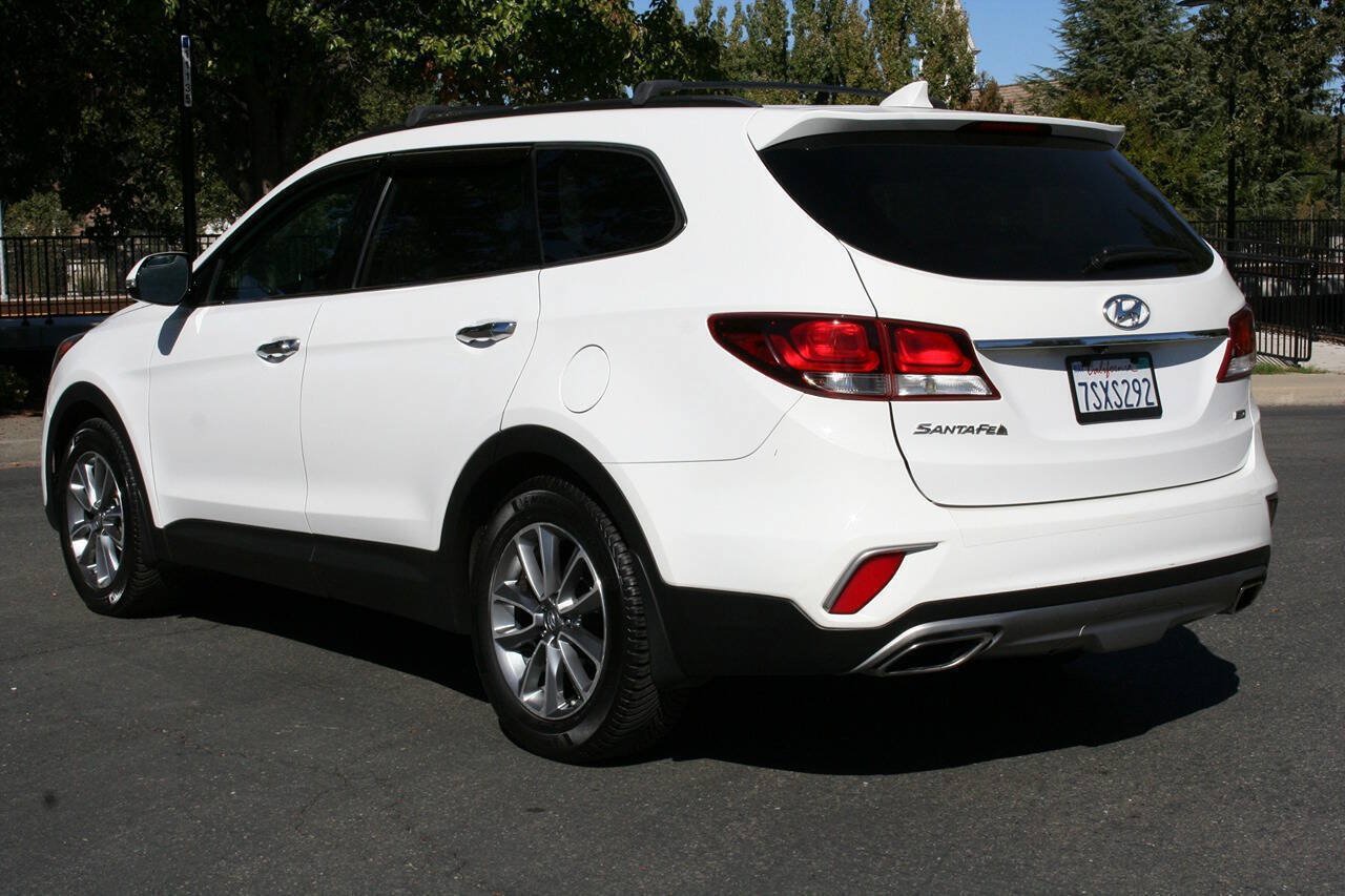 Used 2017 Hyundai Santa Fe SE w/ SE Premium Package 02 AWD/4WD image 6