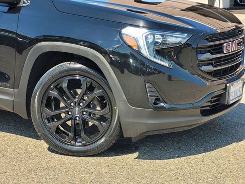 Used 2021 GMC Terrain SLT w/ Infotainment Package II FWD image 6