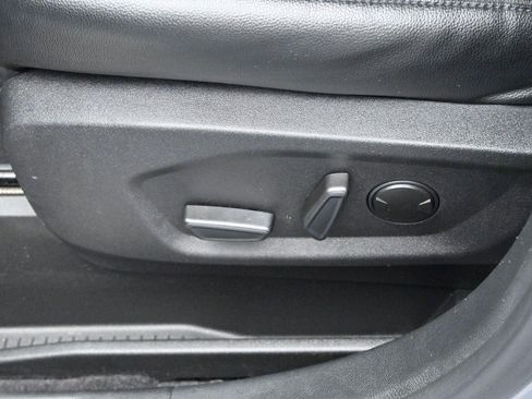 Used 2022 Ford Edge Titanium AWD/4WD image 17