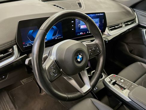 Used 2025 BMW X1 xDrive28i image 18