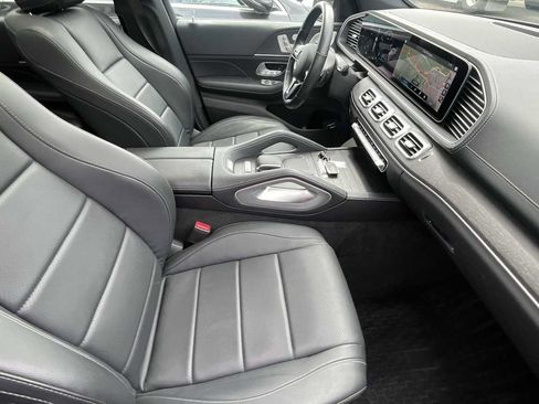 Used 2022 Mercedes-Benz GLS 450 4MATIC image 11