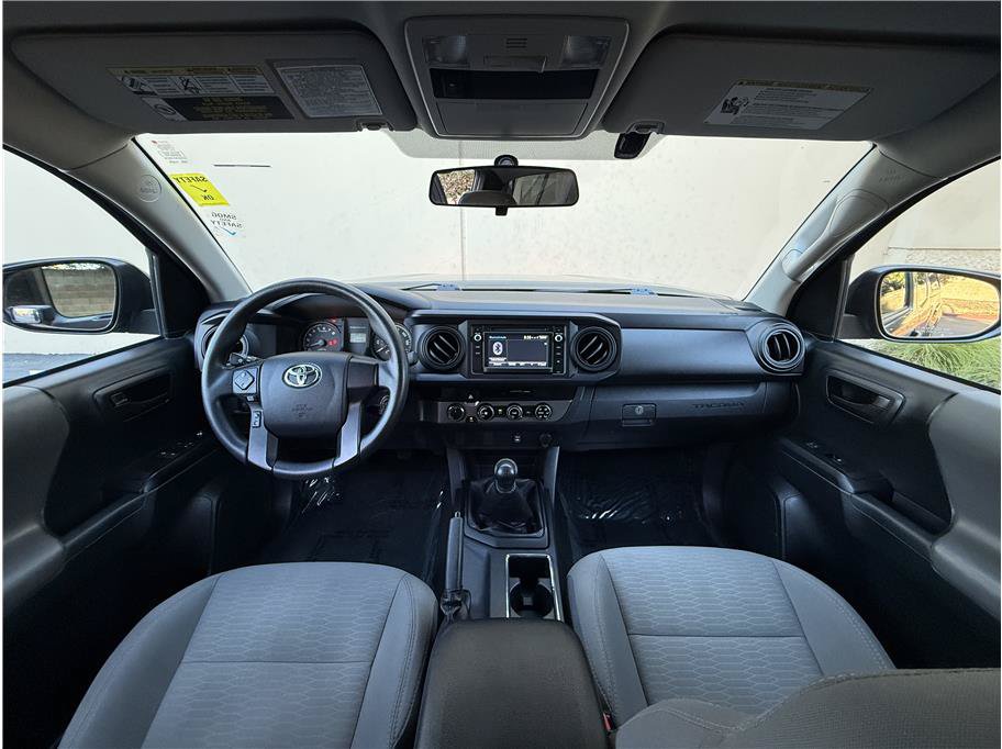 Used 2017 Toyota Tacoma SR AWD/4WD image 26