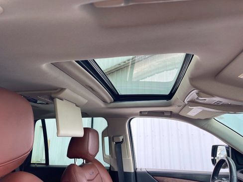 Used 2020 Cadillac Escalade Luxury RWD image 36