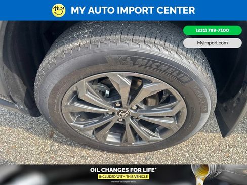 Used 2024 Toyota RAV4 XLE Premium w/ Weather Package AWD/4WD image 9