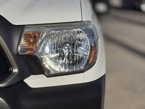 Used 2013 Toyota Tacoma 2WD Regular Cab image 8