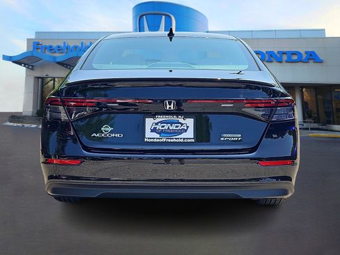 Used 2024 Honda Accord Sport image 6