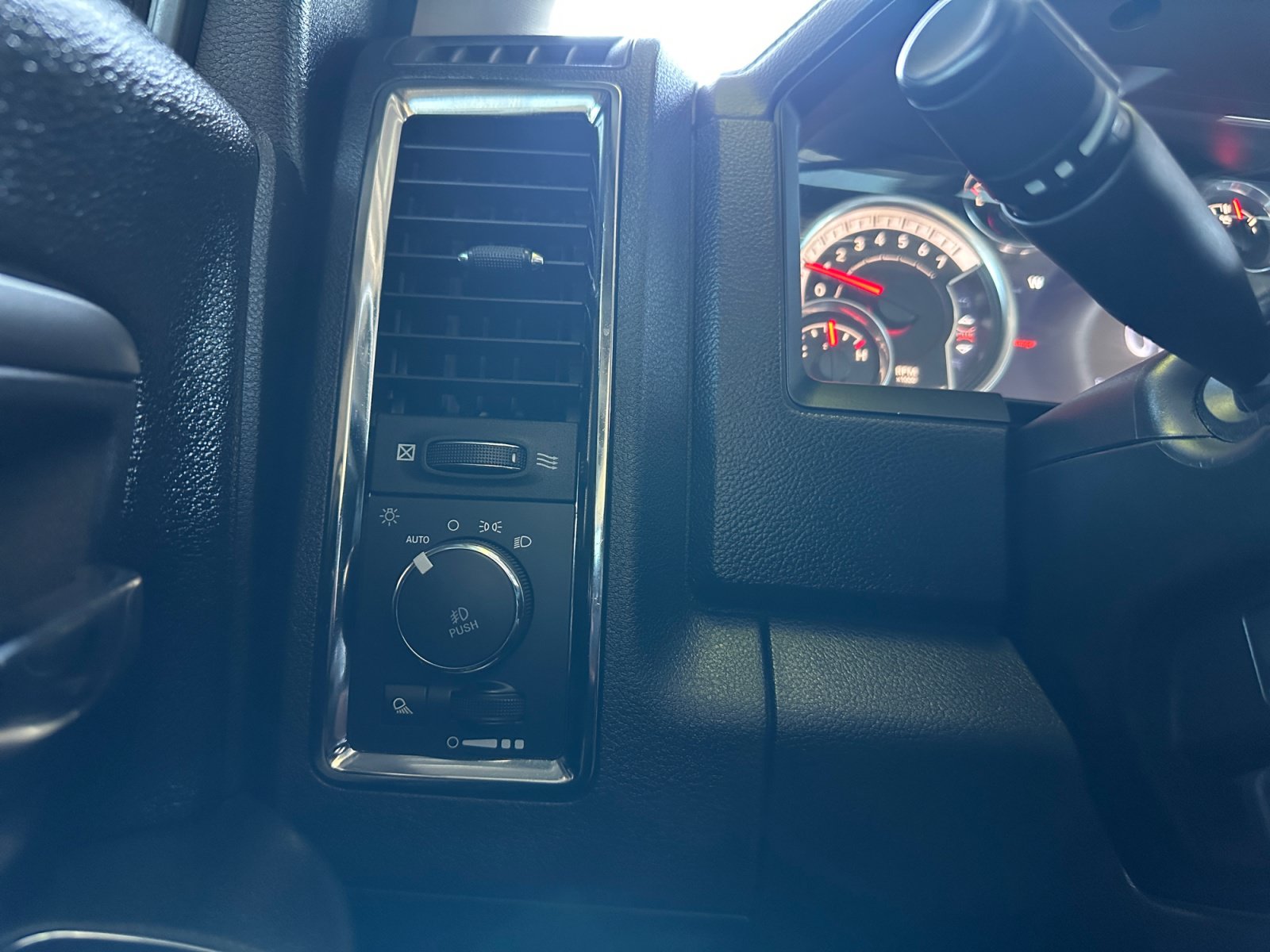 Used 2018 RAM 1500 Sport w/ Convenience Group RWD image 17