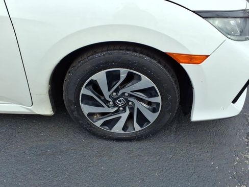 Used 2019 Honda Civic LX image 9