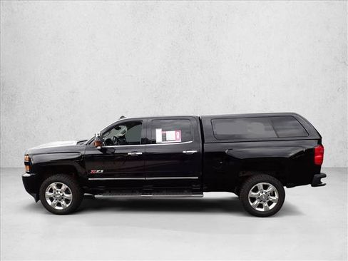 Used 2017 Chevrolet Silverado 2500 LTZ w/ Duramax Plus Package AWD/4WD image 2