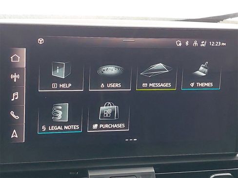 Used 2023 Audi SQ5 Prestige w/ Prestige Package image 25