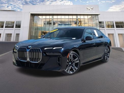 Used 2023 BMW 740i w/ Parking Assistance Package RWD image 1