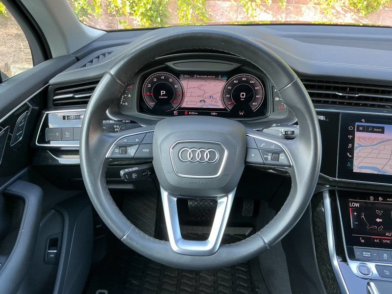 Used 2023 Audi Q7 2.0T Premium w/ Convenience Package AWD/4WD image 19