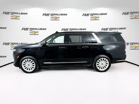 Used 2024 Cadillac Escalade ESV Luxury image 4