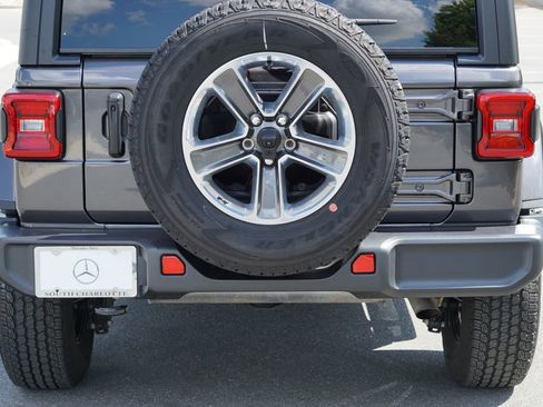 Used 2022 Jeep Wrangler Unlimited Sahara w/ LED Lighting Group image 13