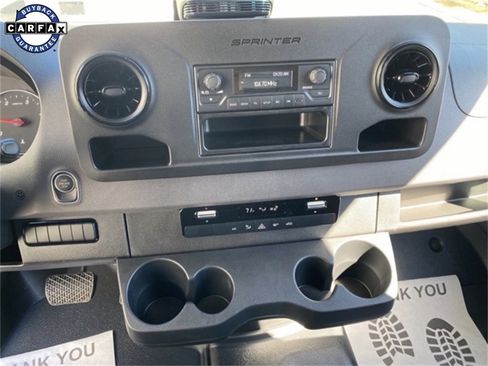 Used 2025 Mercedes-Benz Sprinter 2500 image 27