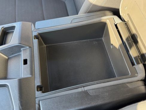 Used 2021 GMC Sierra 1500 Elevation image 17