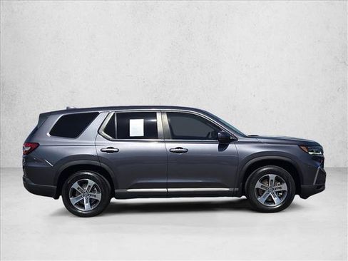 Used 2024 Honda Pilot EX-L image 4