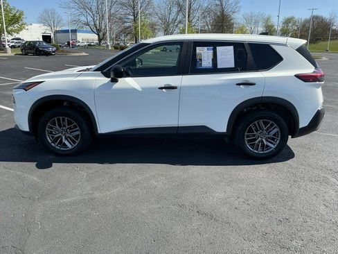 Used 2023 Nissan Rogue S AWD/4WD image 8