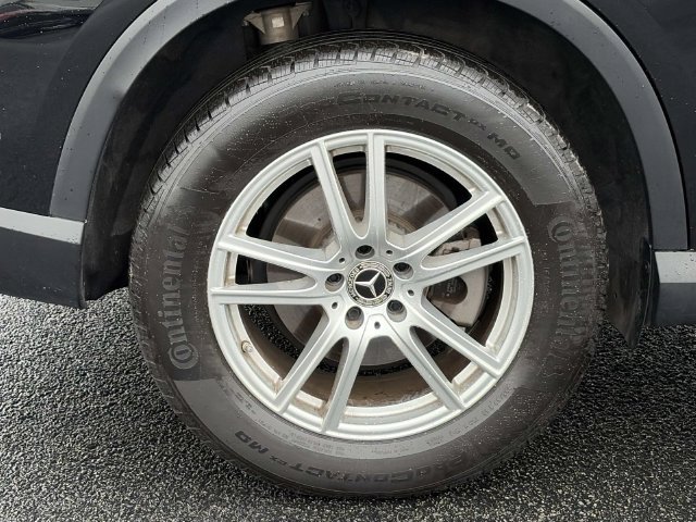 Used 2023 Mercedes-Benz GLC 300 4MATIC image 9