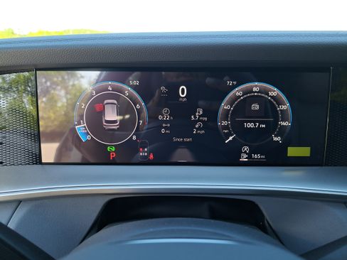 New 2026 Volkswagen Tiguan SE R-Line FWD image 19